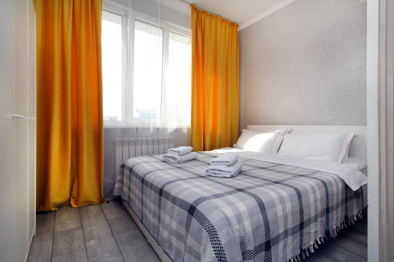 студия, центр, с ярким акцентом. Apartment